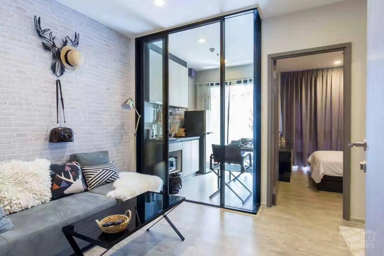 芭提雅the Base单卧室套房超大无边泳池 海滩300米 周边商场夜市 *