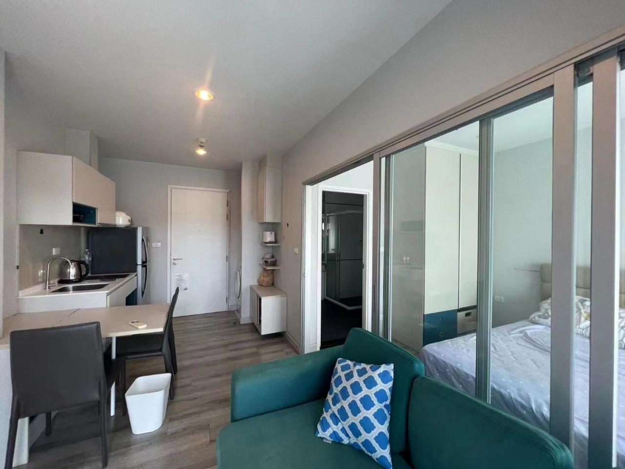 Apartment 中心海b栋12层 Pattaya