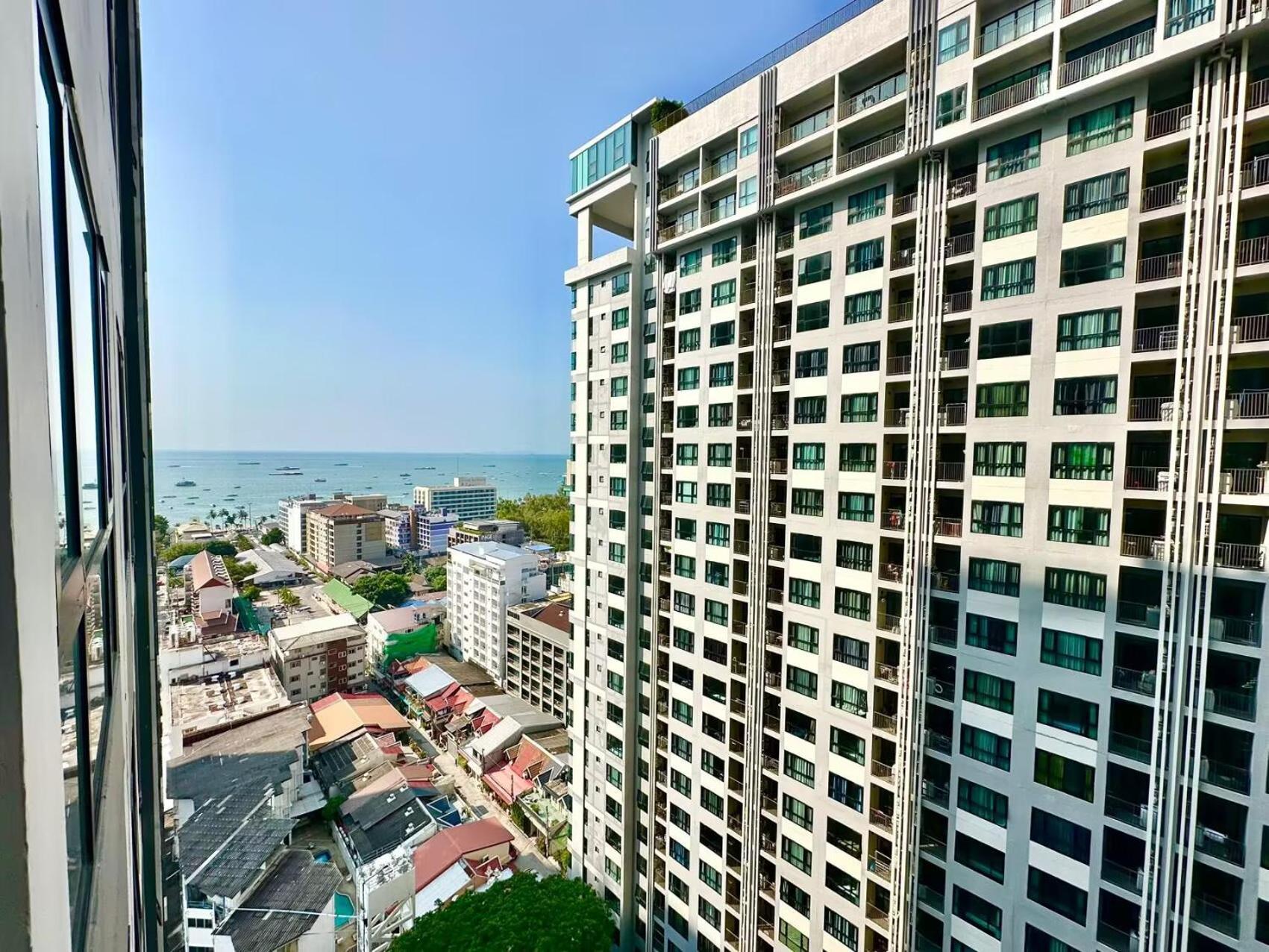 The Base 市中心豪华公寓a15 Apartment Pattaya