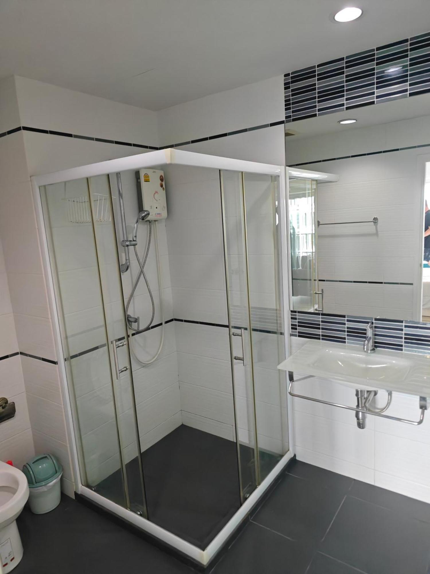 芭提雅中心海公寓唯美日落情侣度假 Apartment *