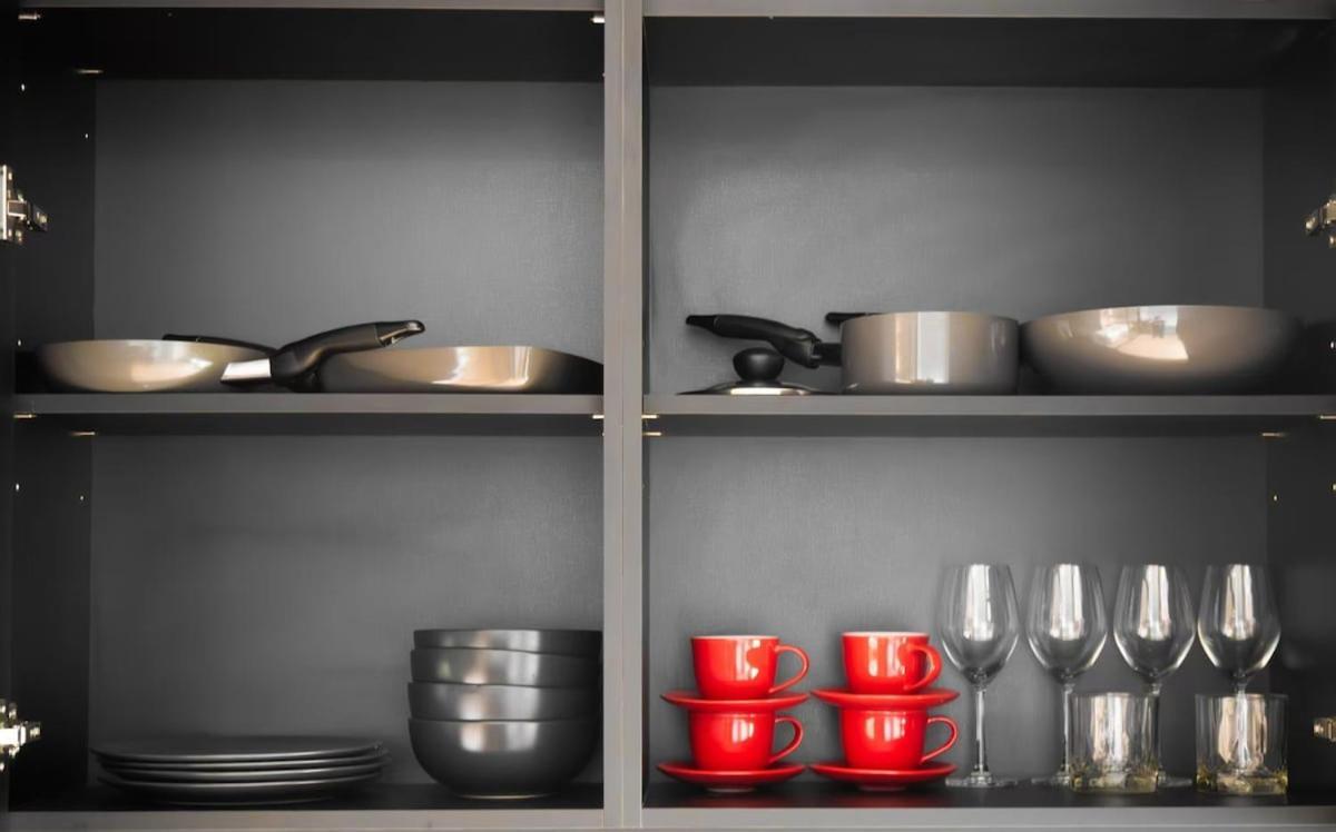 芭提雅edge极致高端景观房-海景城景巨大顶楼泳池-健身房按摩房乒乓球室花园餐厅 Apartment Pattaya