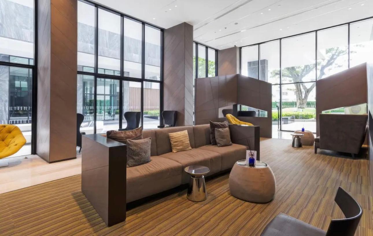 The Base芭提雅市中心 出门商场711海滩 泼水节最热闹地方 Apartment