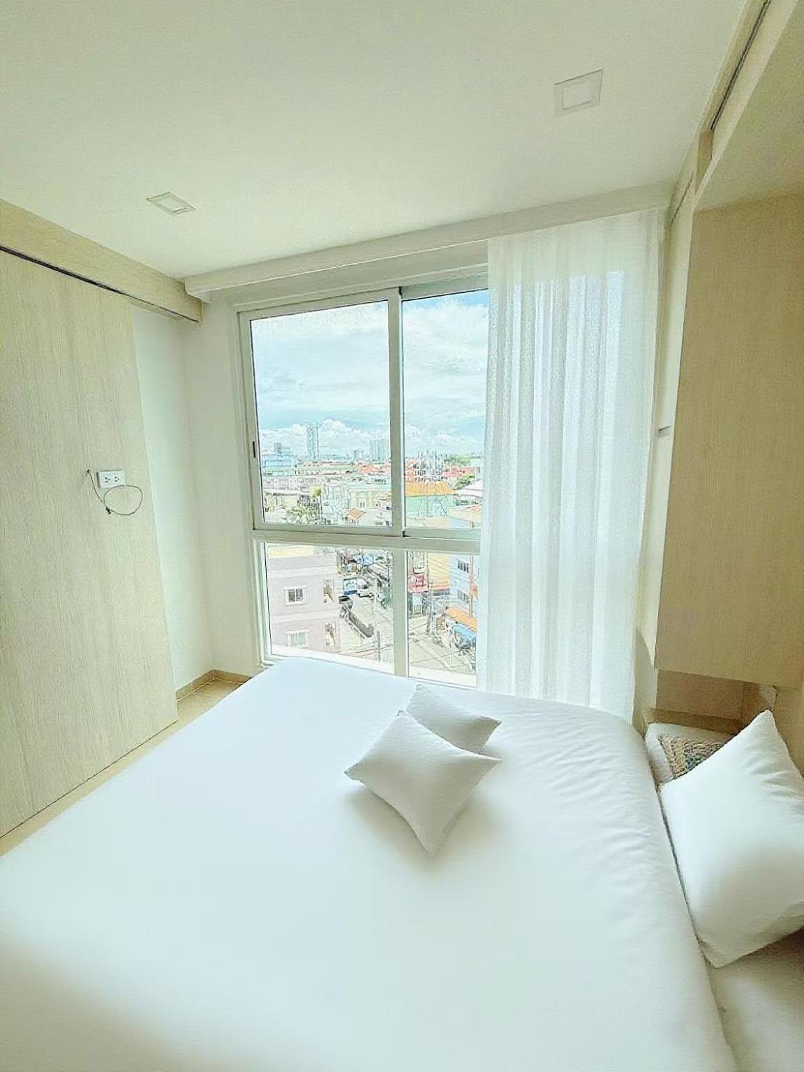 Apartment 芭提雅市中心高端泳池花园公寓 椰子树下步行街旁 Pattaya