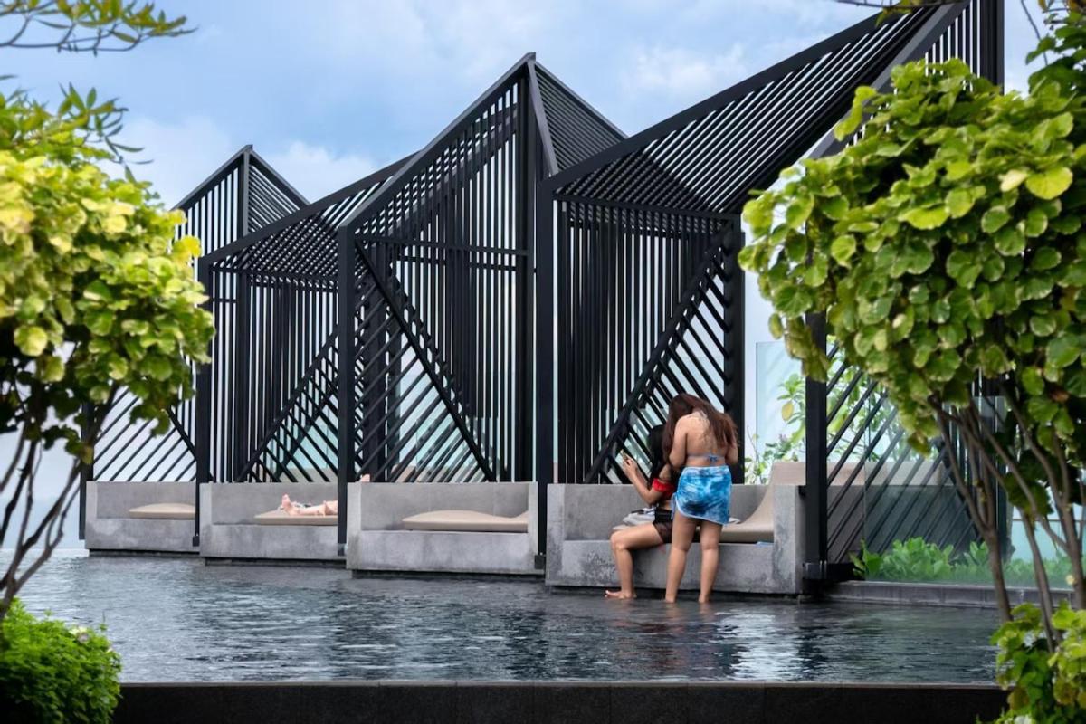 芭提雅edge极致高端景观房-海景城景巨大顶楼泳池-健身房按摩房乒乓球室花园餐厅 * Pattaya