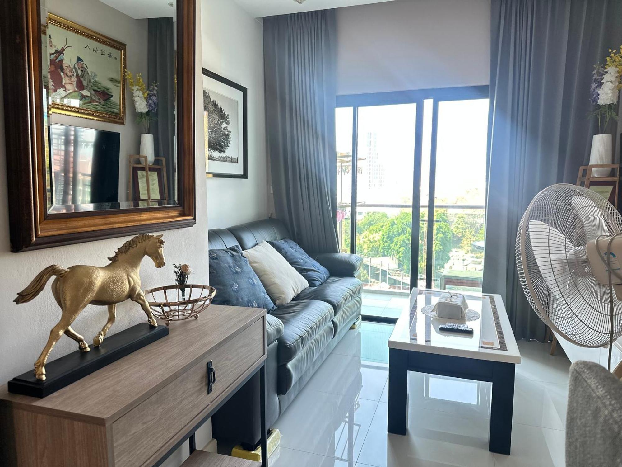 Apartment The Axis Pattayaใจกลางเมืองวิวทะเลภูเขา Pattaya