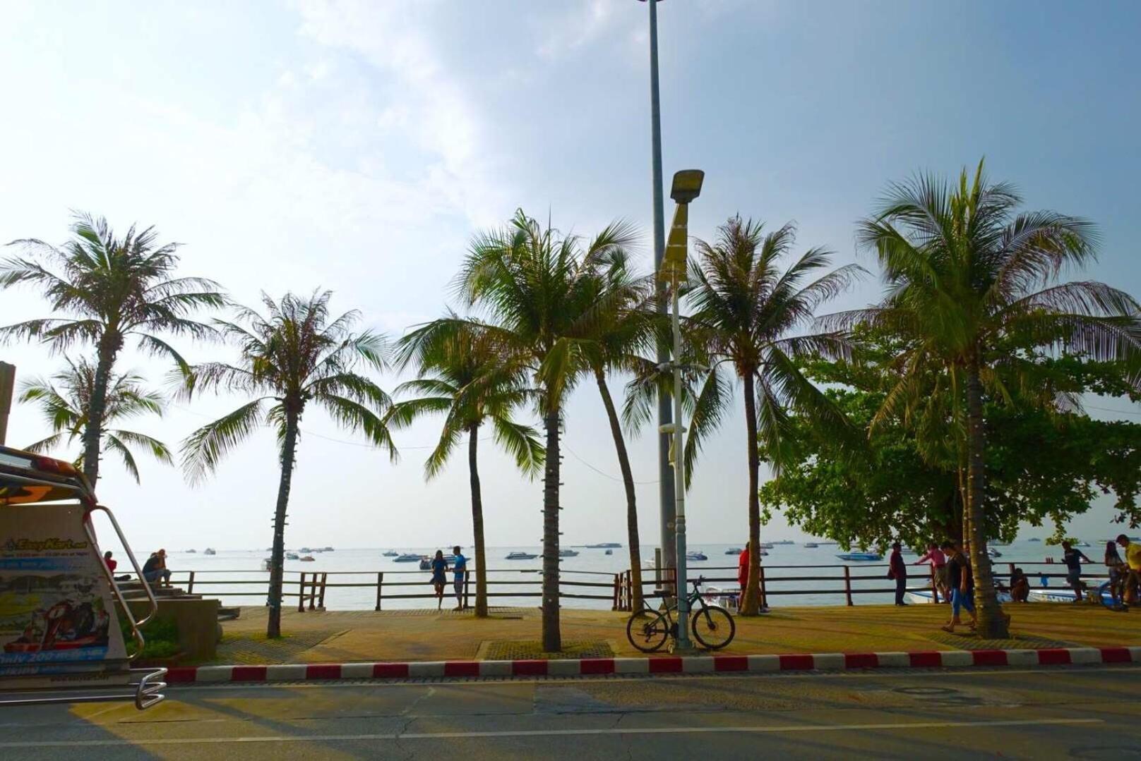 The Base芭提雅市中心 出门商场711海滩 泼水节最热闹地方 Pattaya