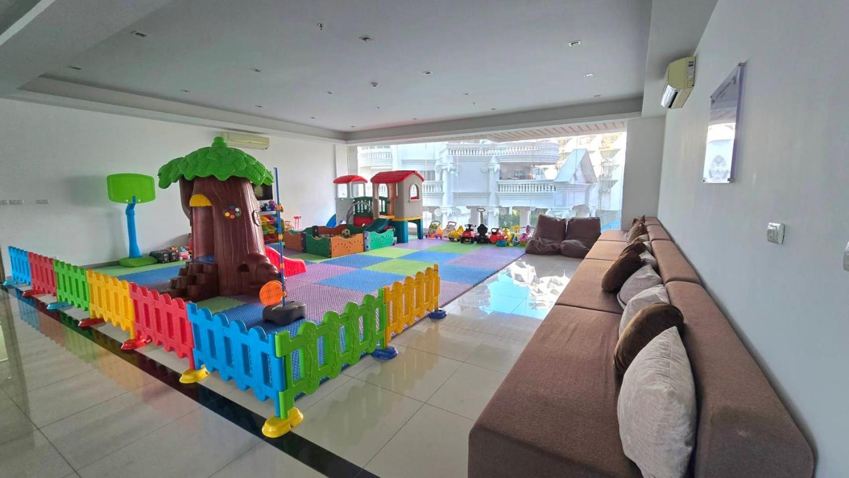 Wong Amat Tower 2808 Pattaya