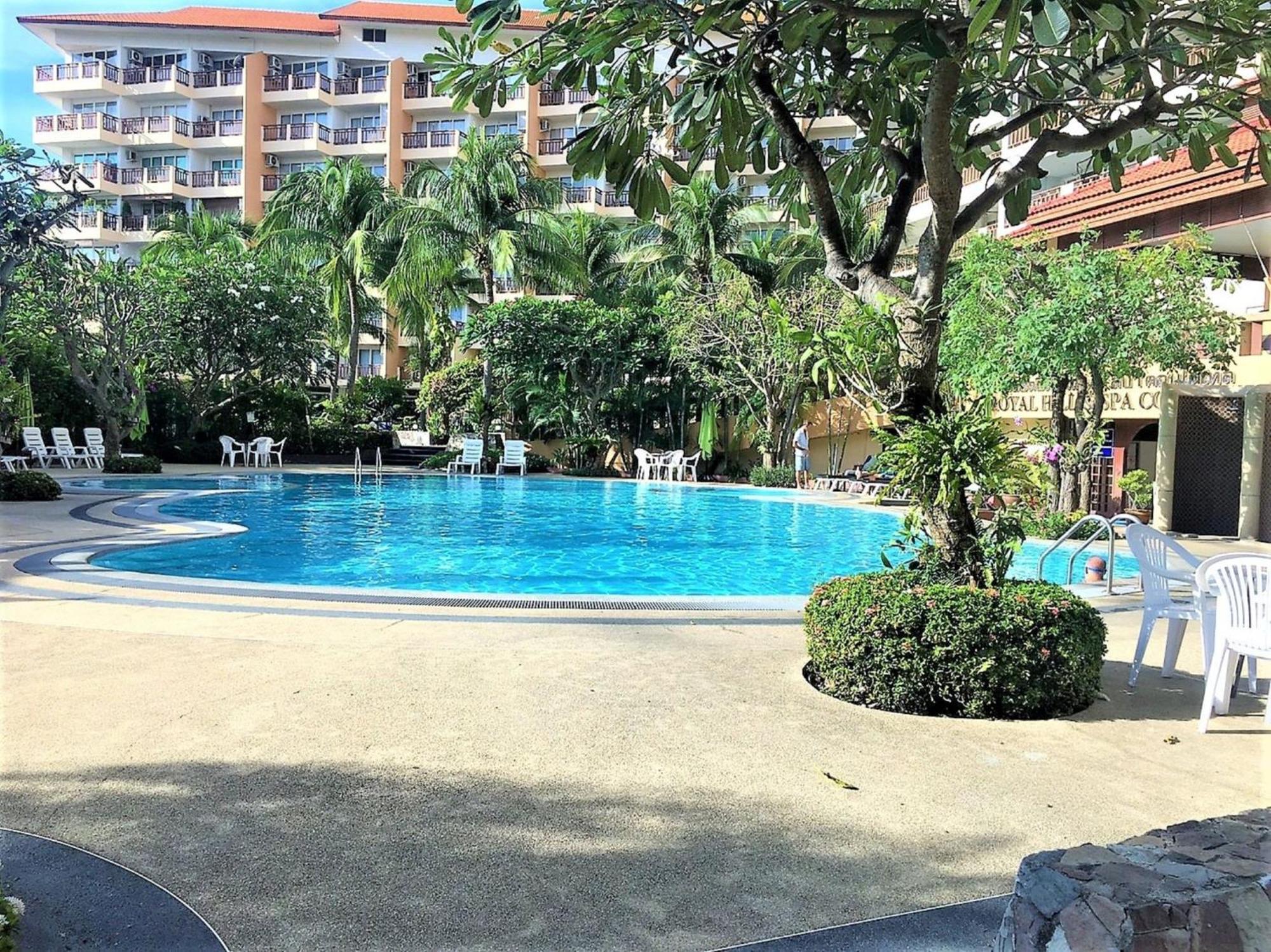 Spacious 2br - 3 Balconies Views Holiday home Pattaya