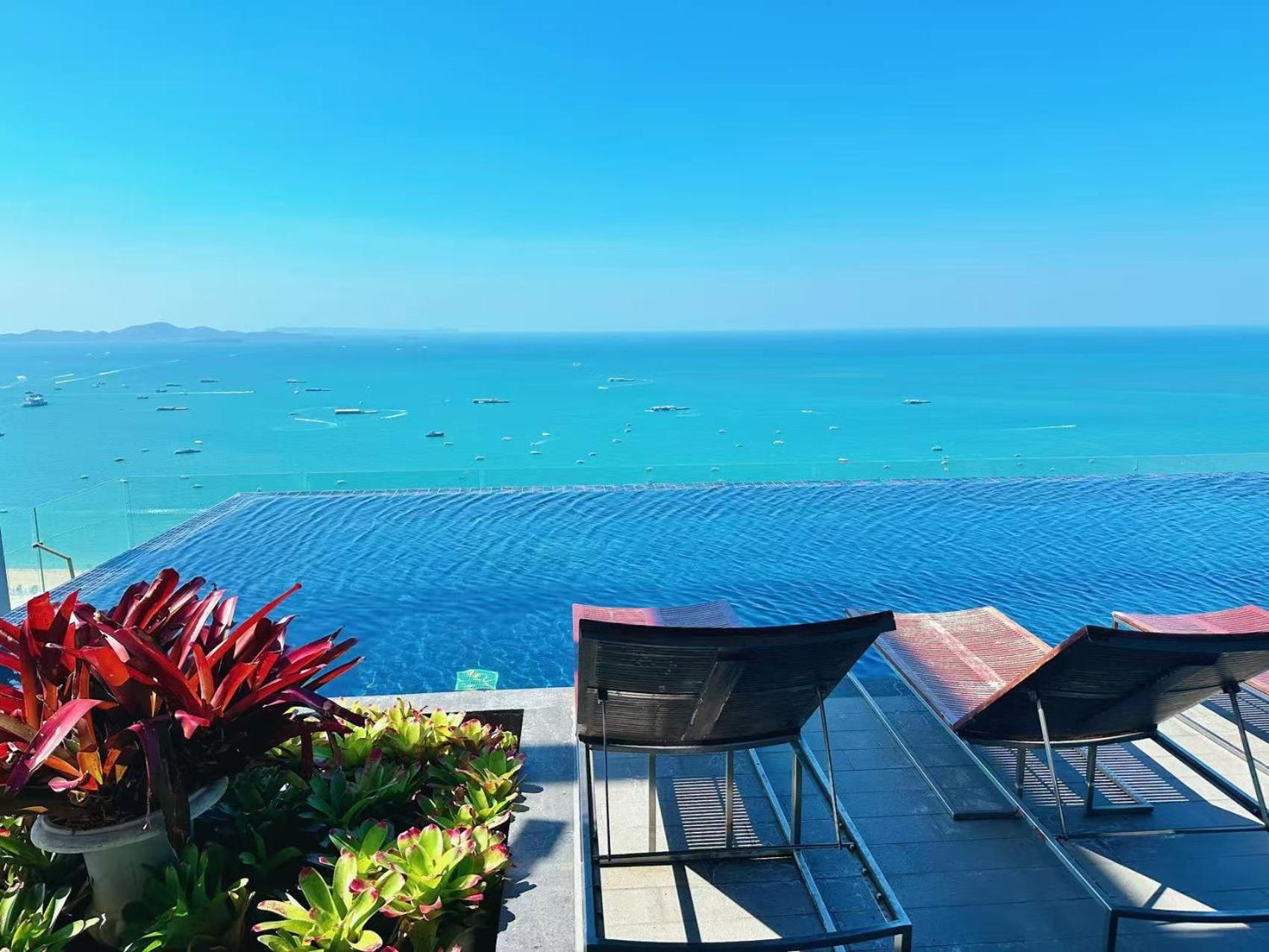 อพาร์ทเม้น Centric Sea Pattaya无遮挡正海景芭提雅最美海岸线 顶楼无边泳池健身房 Pattaya