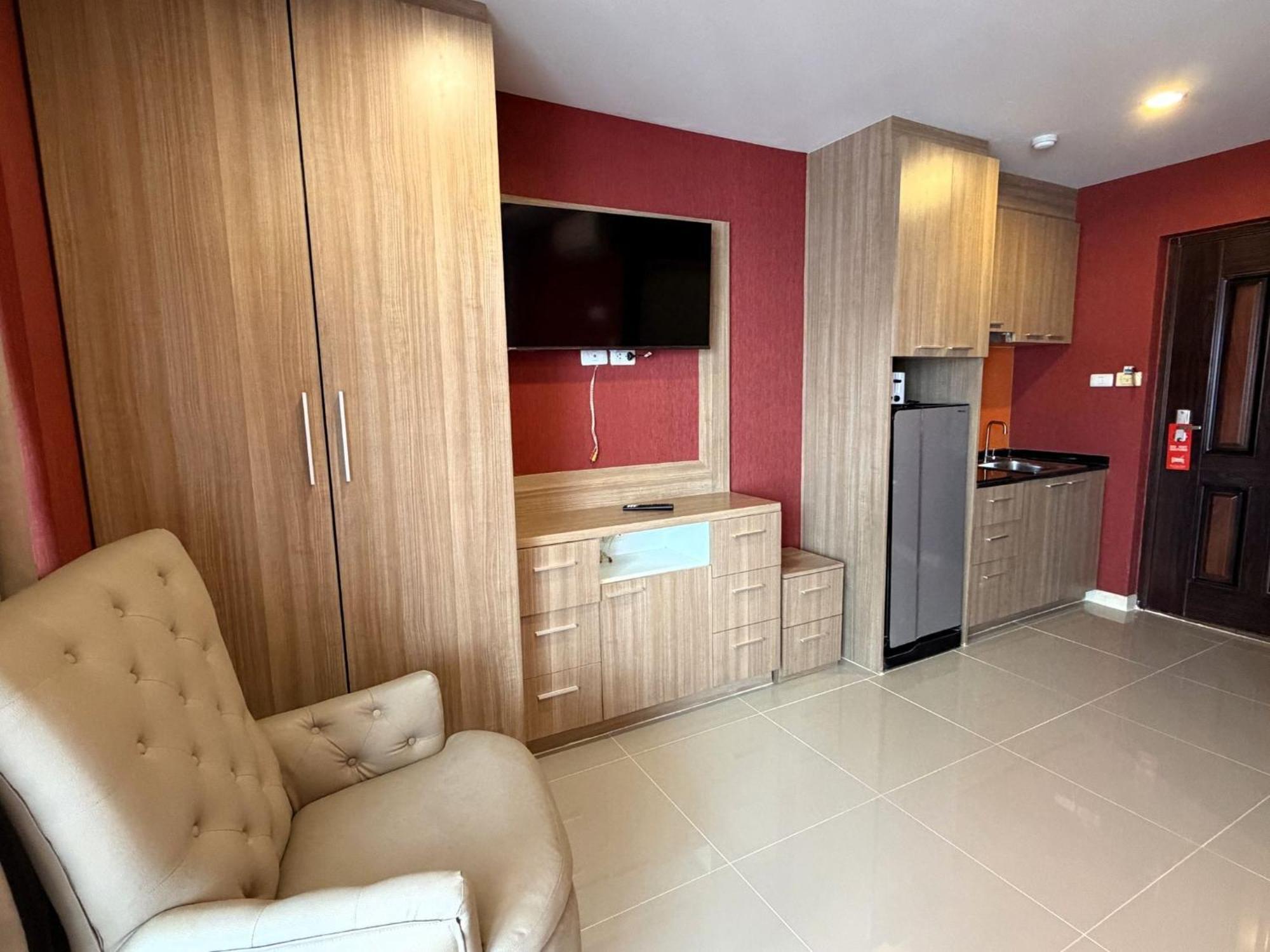 Cozy With Balcony - Pratumnak Hill อพาร์ทเม้น