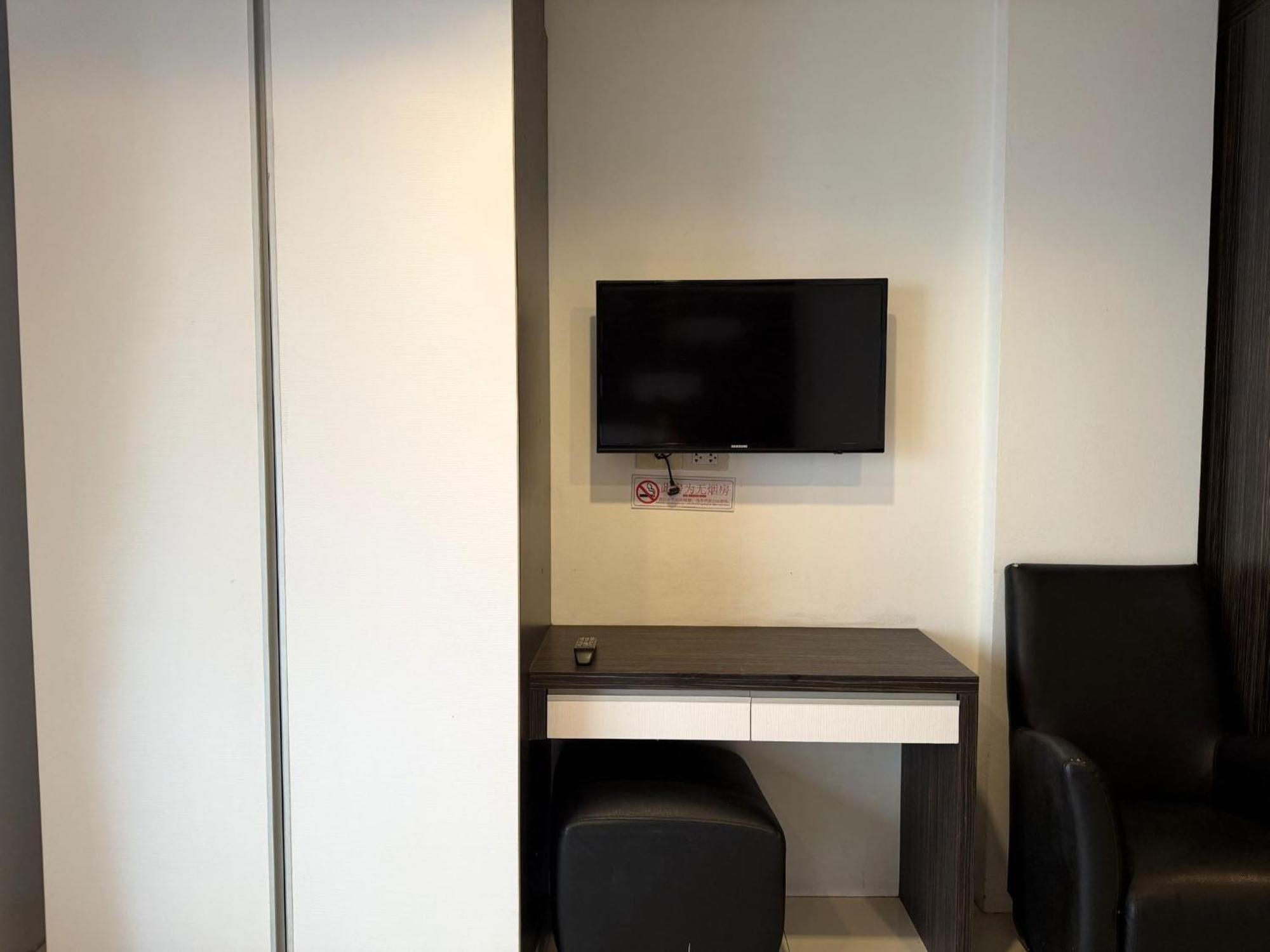 Modern Pool-view With Balcony - Nordic Vip3, Pratumnak Hill