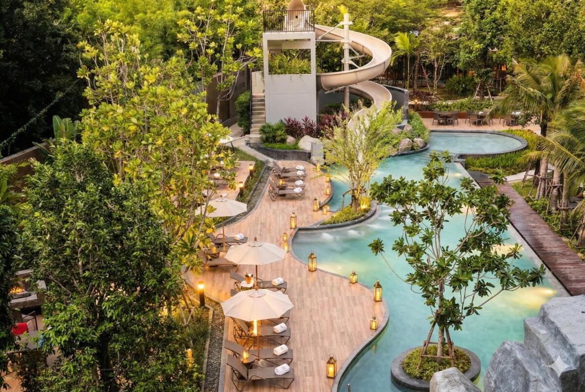 Unixx South - High Floor Sea View 2 Bedrooms * Pattaya