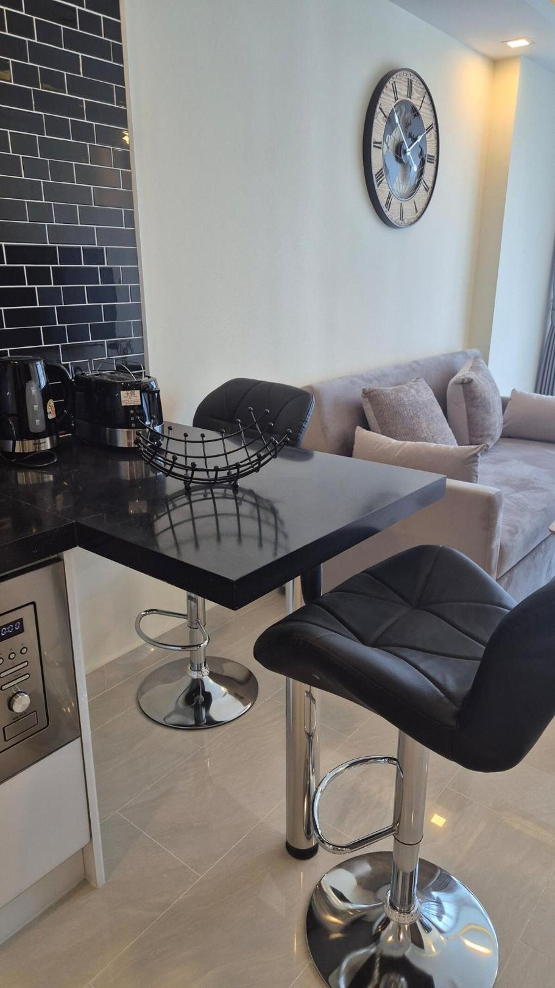 Grand Avenue D512 อพาร์ทเม้น *