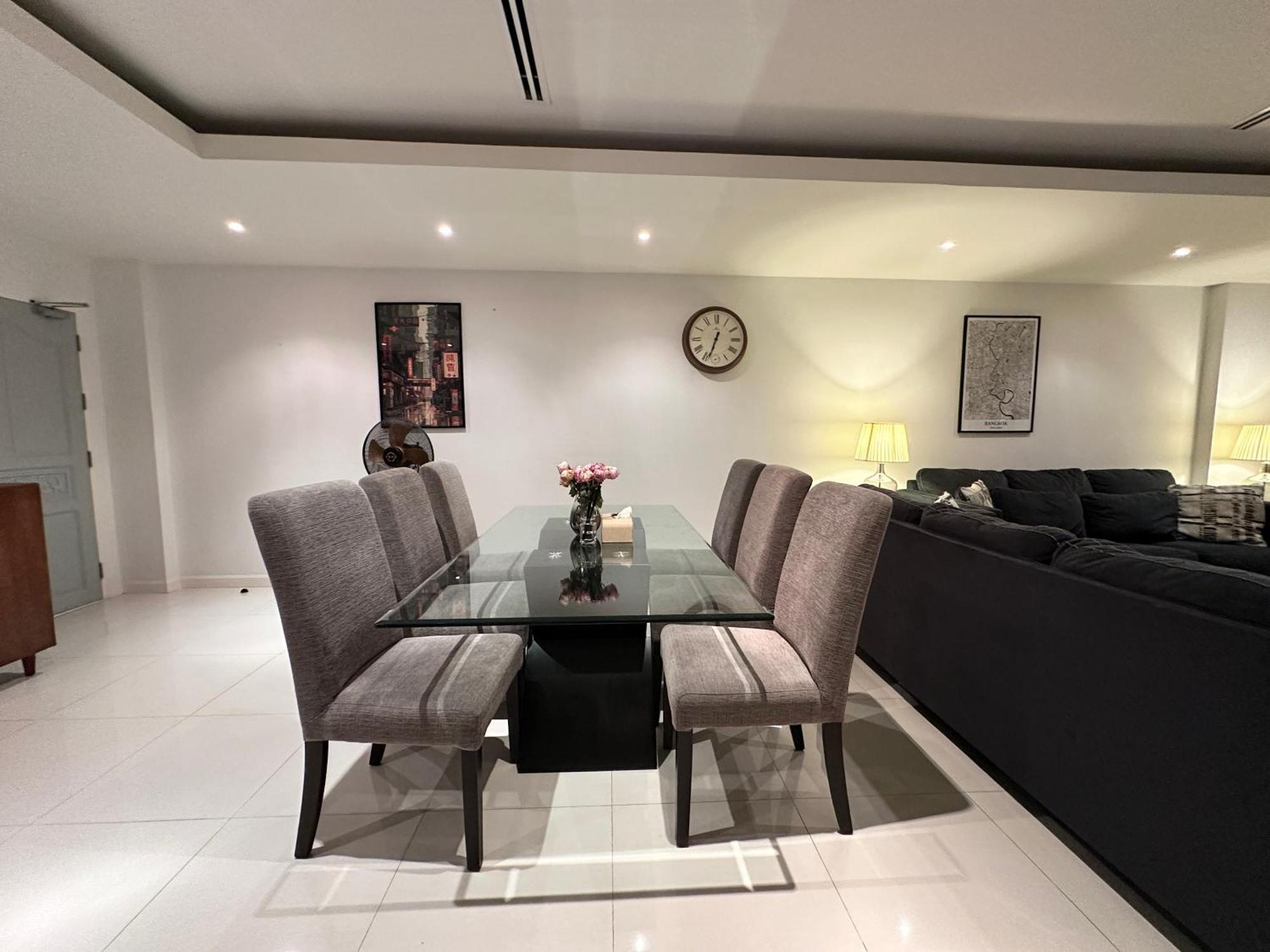 อพาร์ทเม้น Family 3-br #vn 2, Pratumnak - *