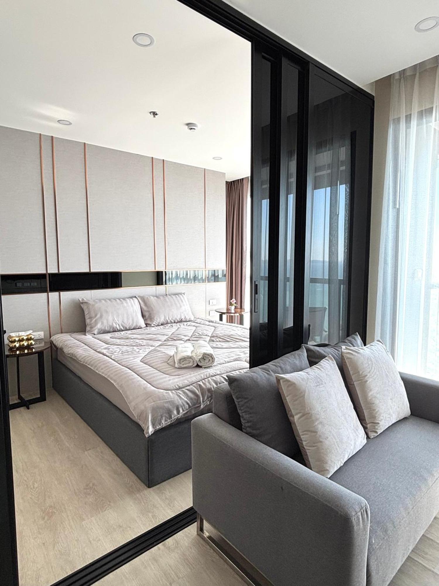 The Panora Pratamnak High Floor Sea View Luxury 1 Bdr *