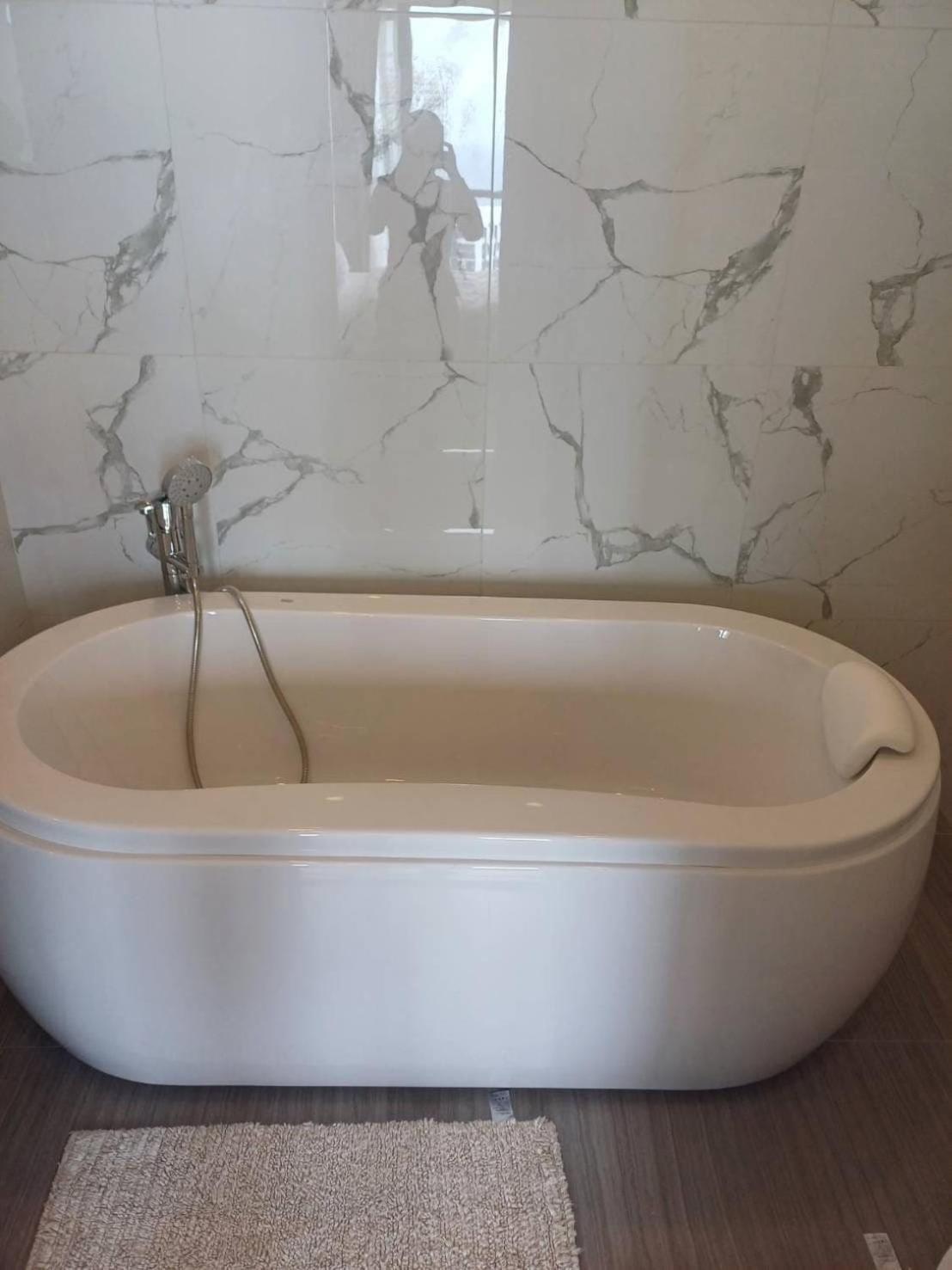 Luxury 2br Sea View Unit I 35th Floor Rare Unit Pattaya