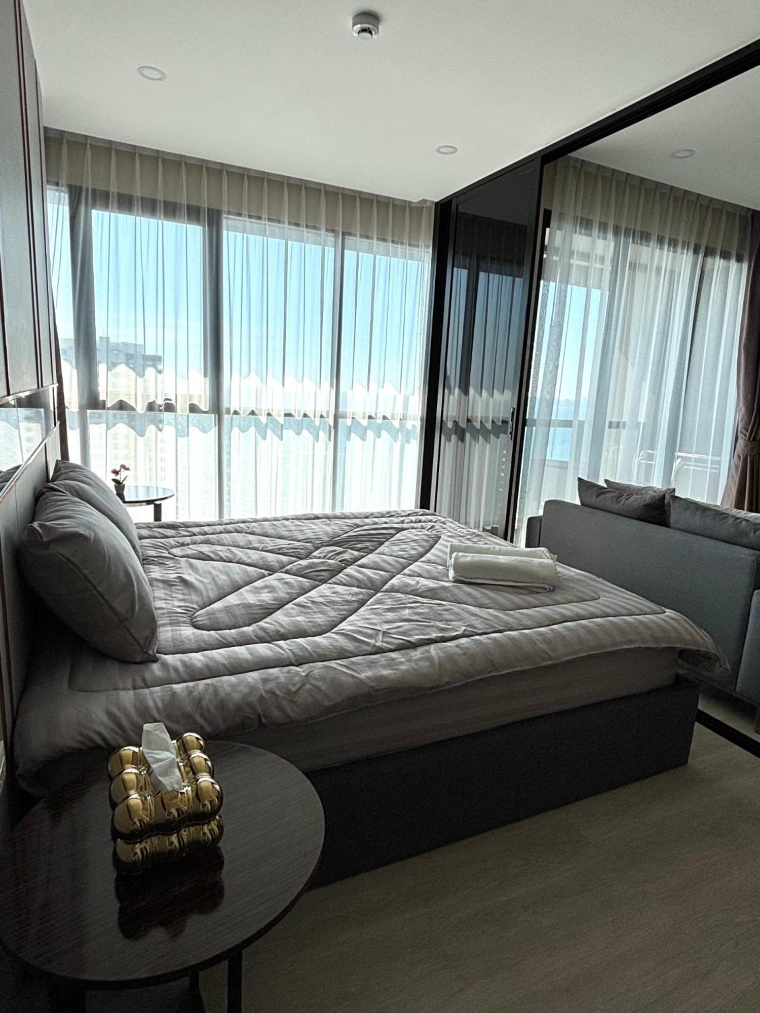 The Panora Pratamnak High Floor Sea View Luxury 1 Bdr Apartment Pattaya
