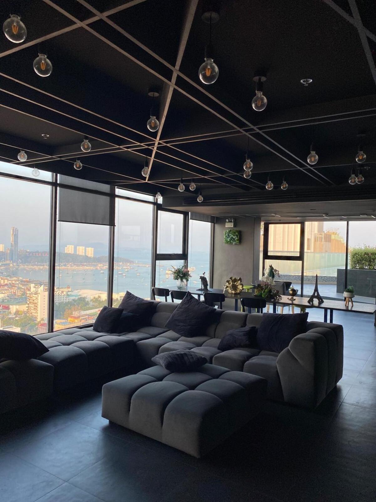 The Base - In Middle Town อพาร์ทเม้น
