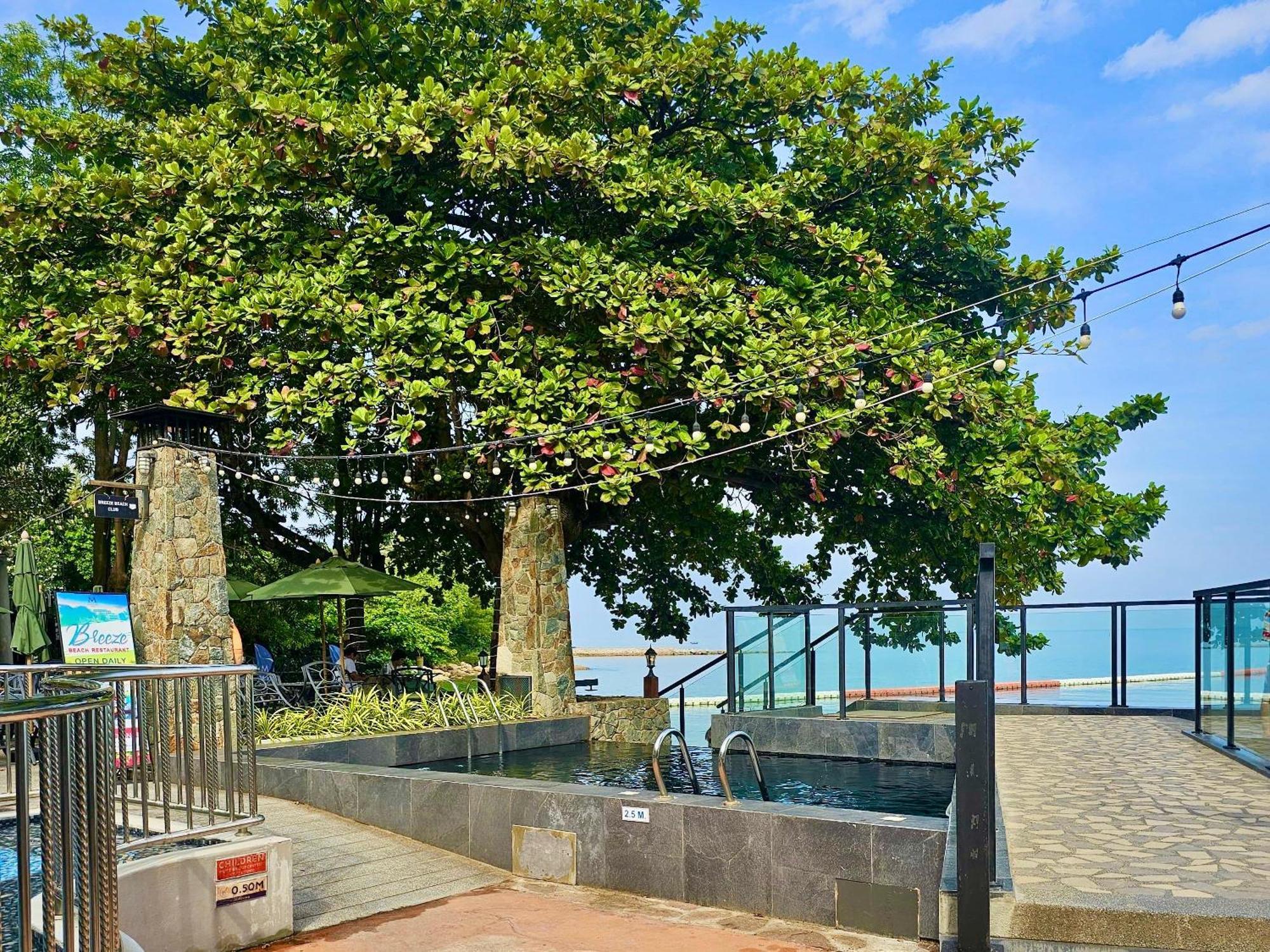 อพาร์ทเม้น Modus Beachfront