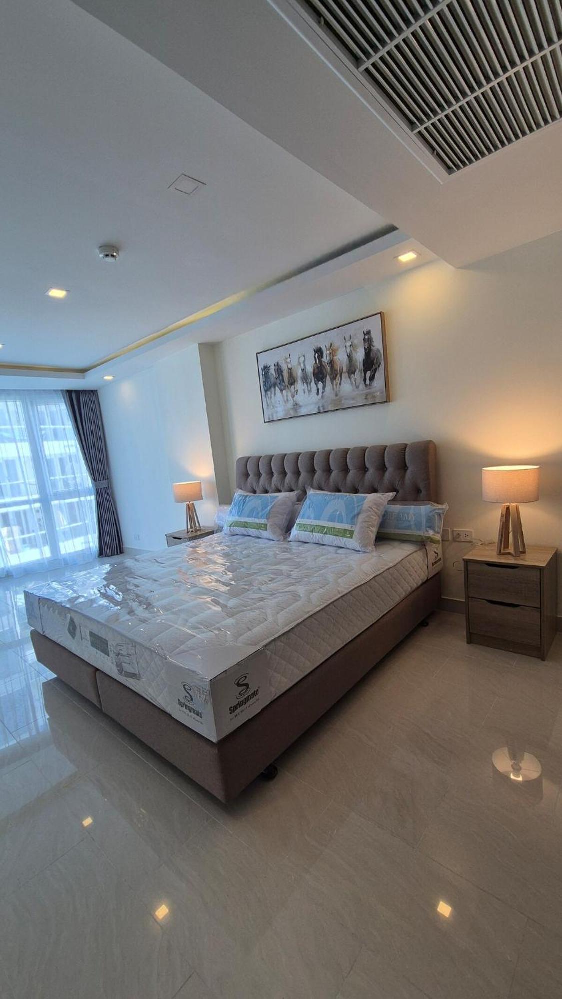 Grand Avenue D512 อพาร์ทเม้น *