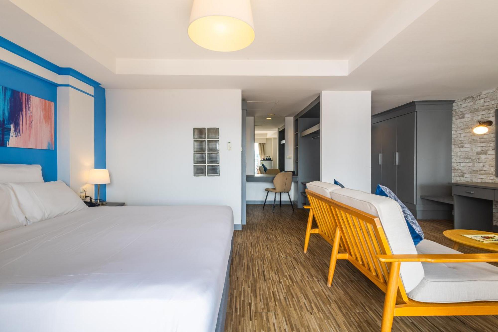 Journeyhub 4* Pattaya