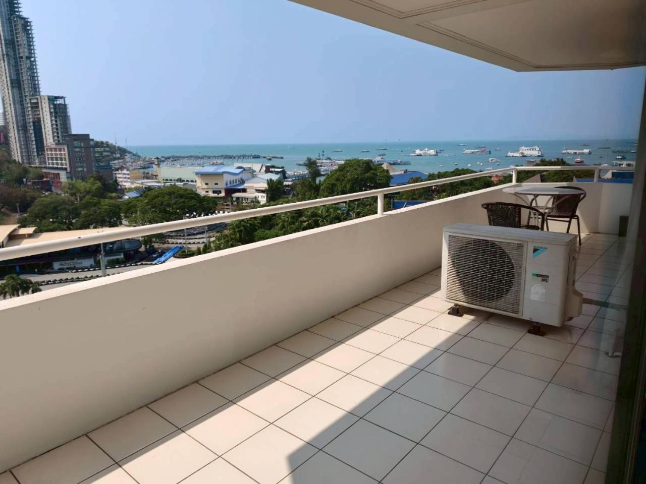 The Monaco โรงแรม 3*