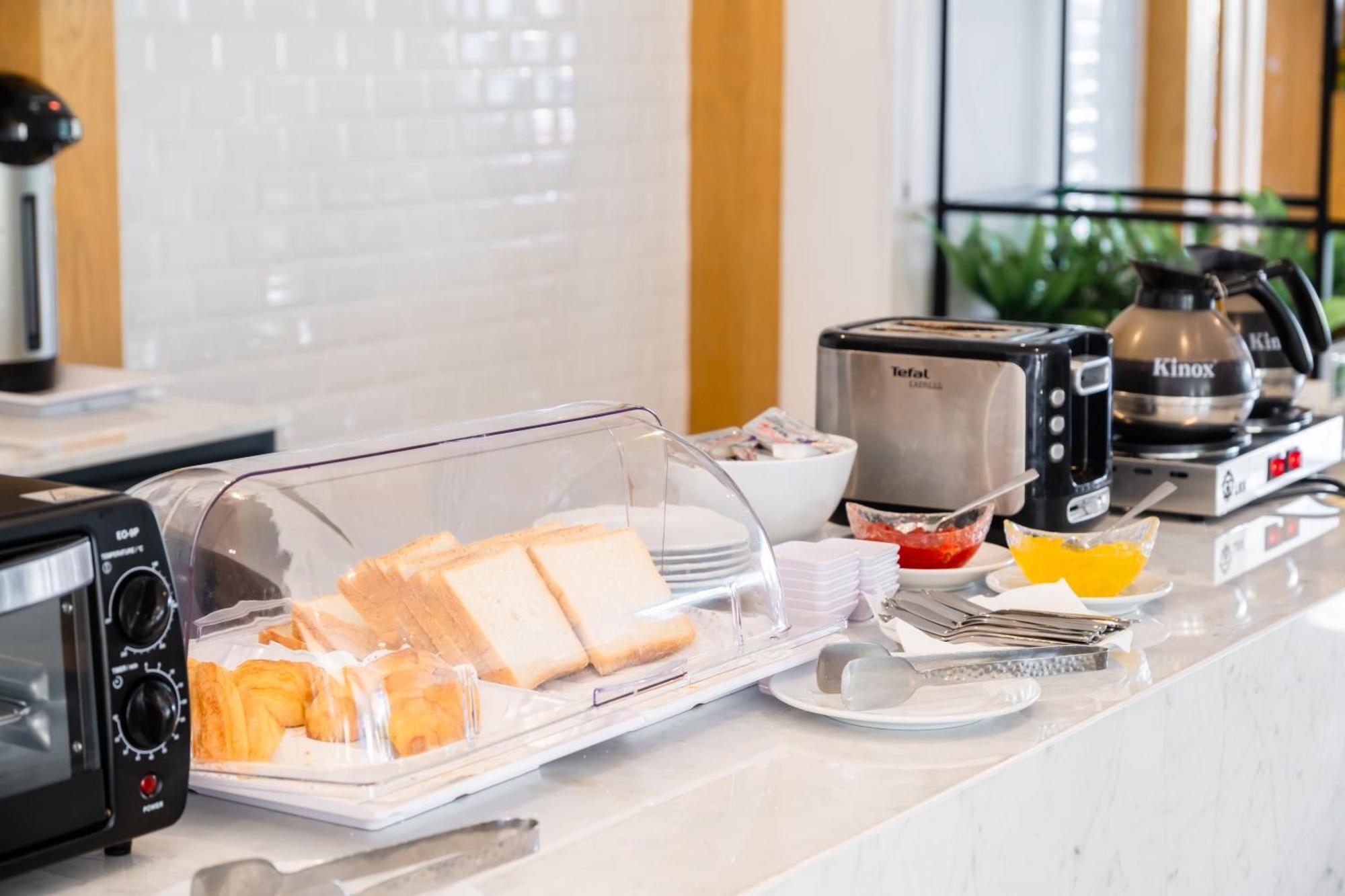 Fourium And Serviced โรงแรม 3*