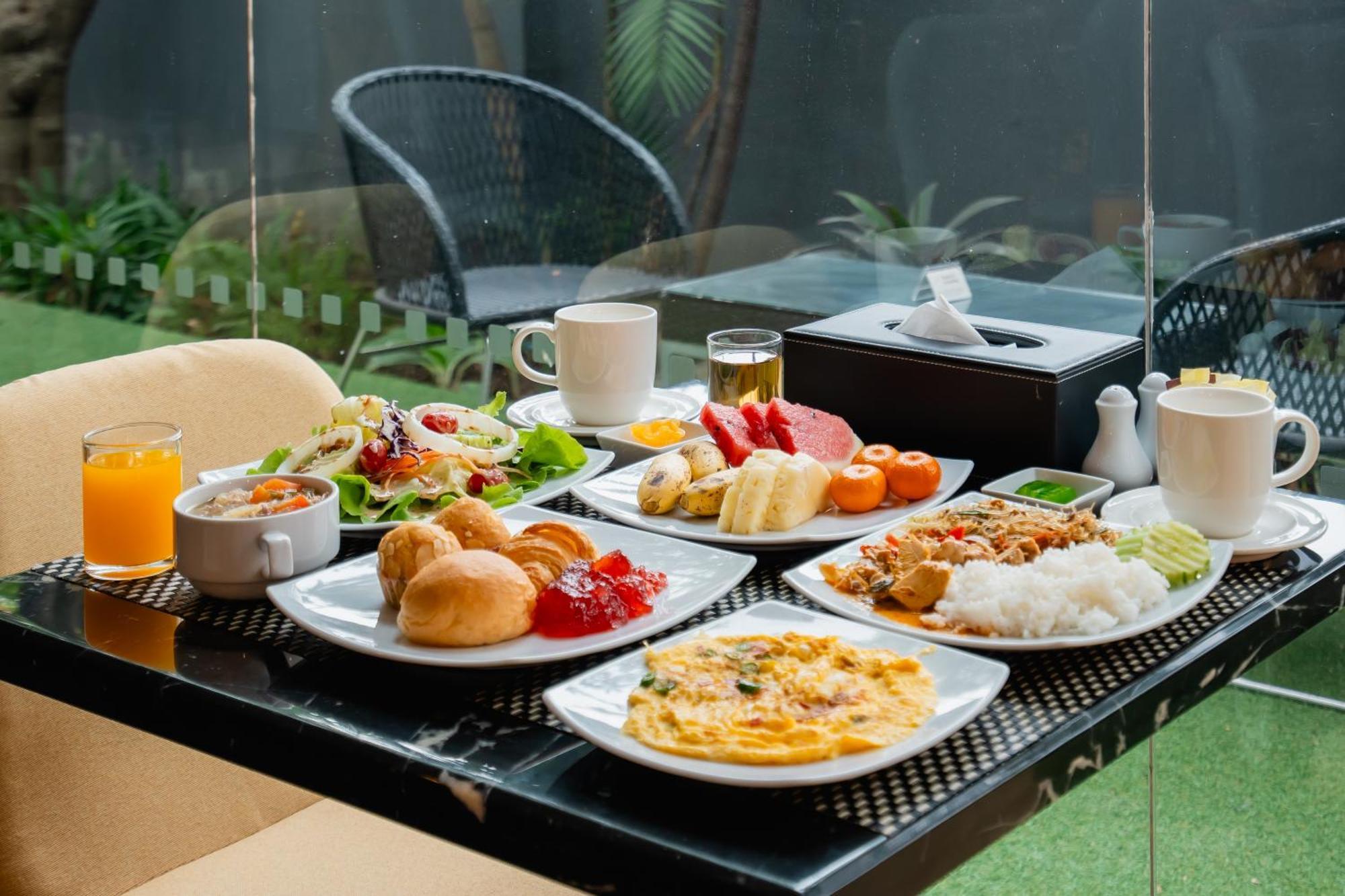 Hotel Garner By Ihg Pattaya