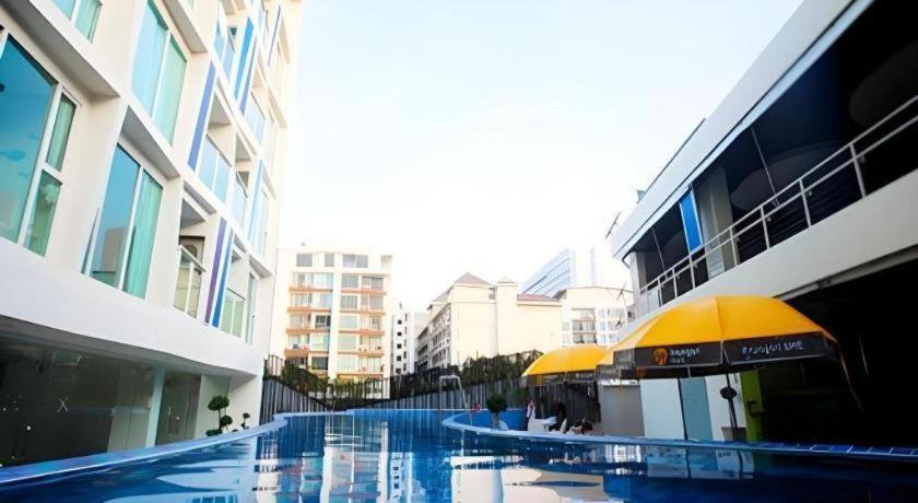 Hotel R-con Blue Ocean Pattaya