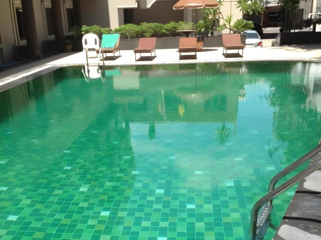 Honey โรงแรมพำนักรับรอง