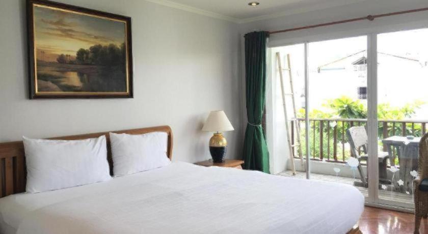 Chada Thai House Hotel 3*