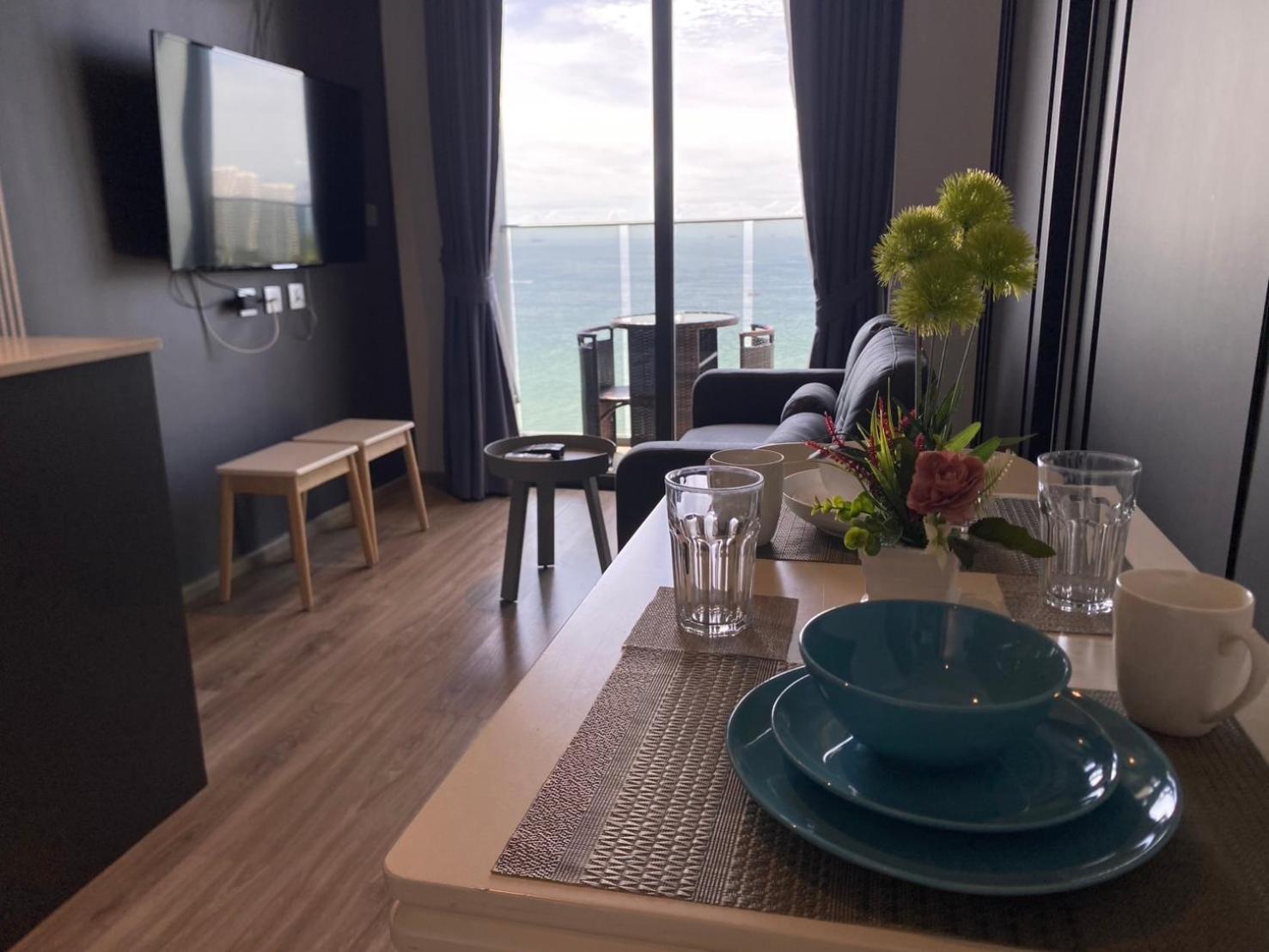 Breath Taking View, Amazing Sea View Apartment Pattaya