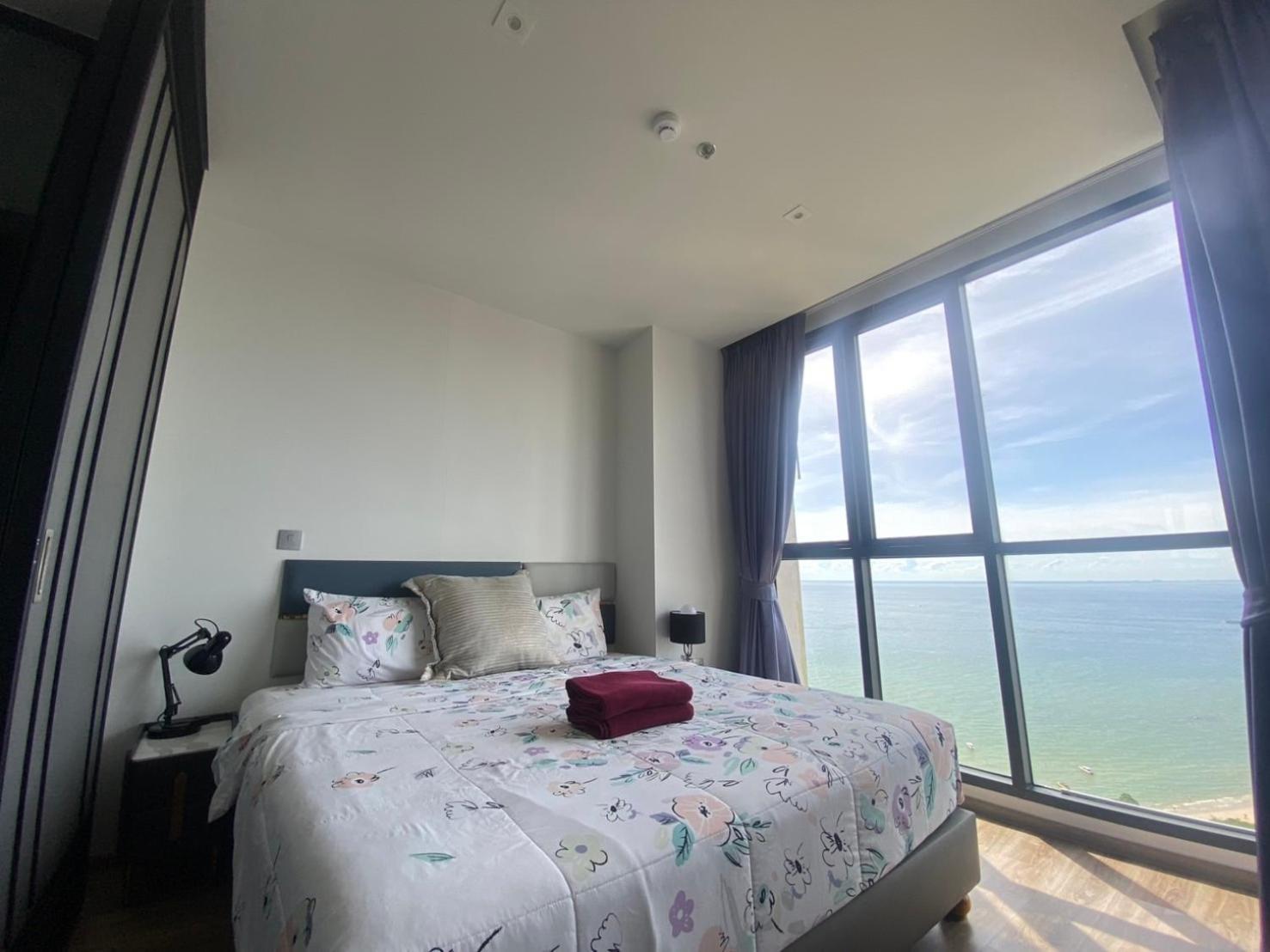 Breath Taking View, Amazing Sea View Apartment Pattaya