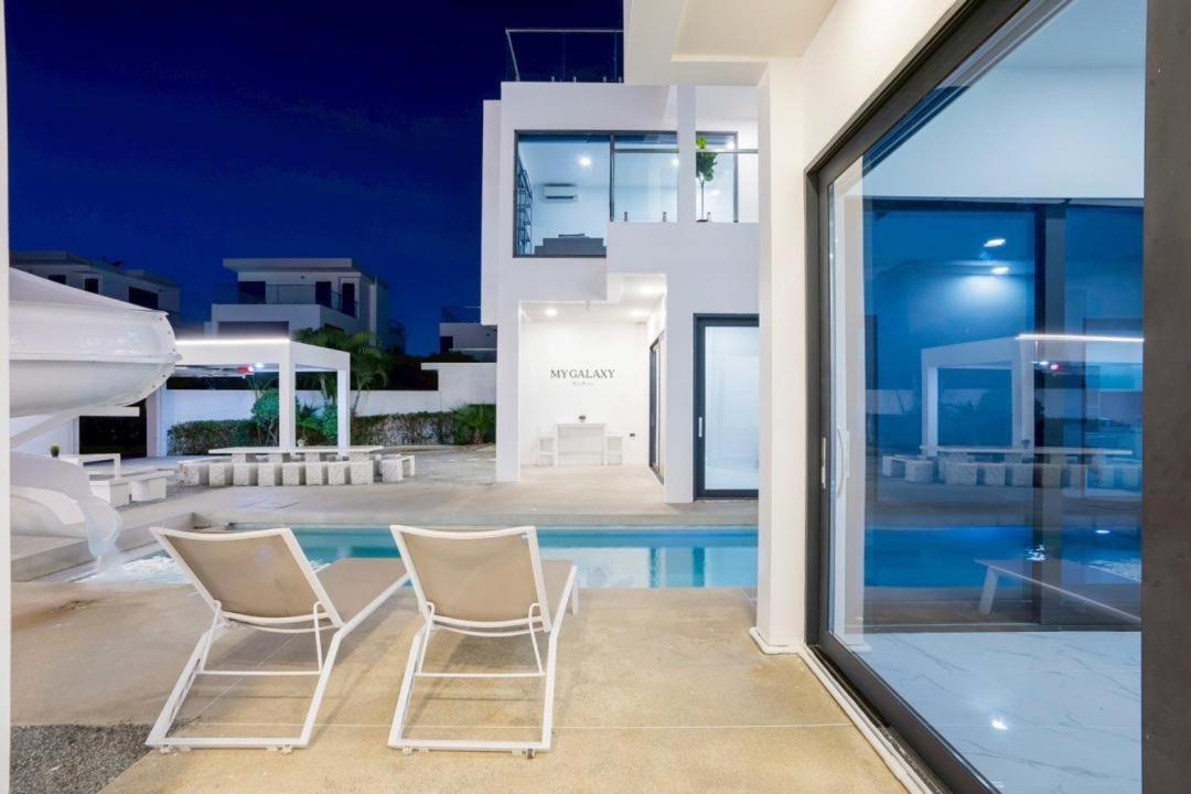 Villa My Galaxy Pool 16br Near Jomtien *