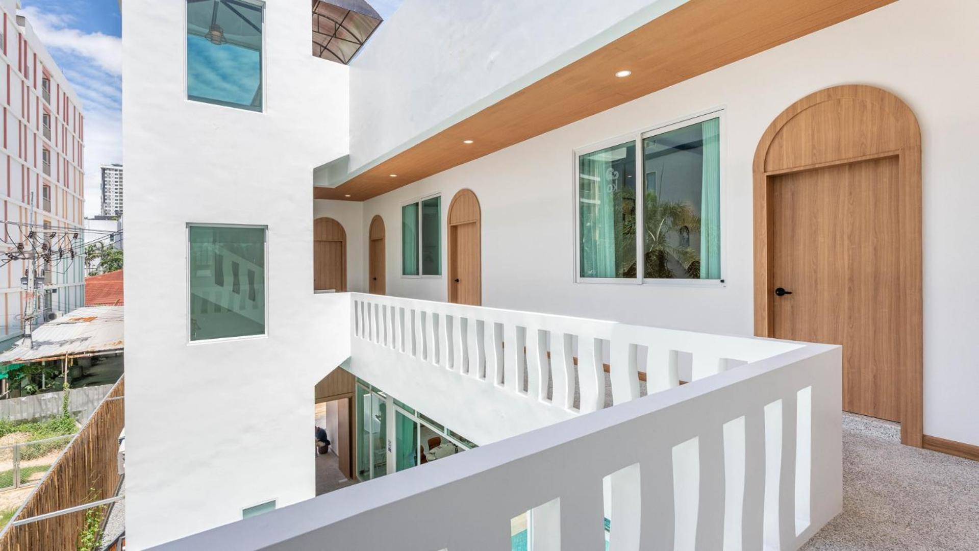 5 Bedroom 7bath Ktv Swimming Pool