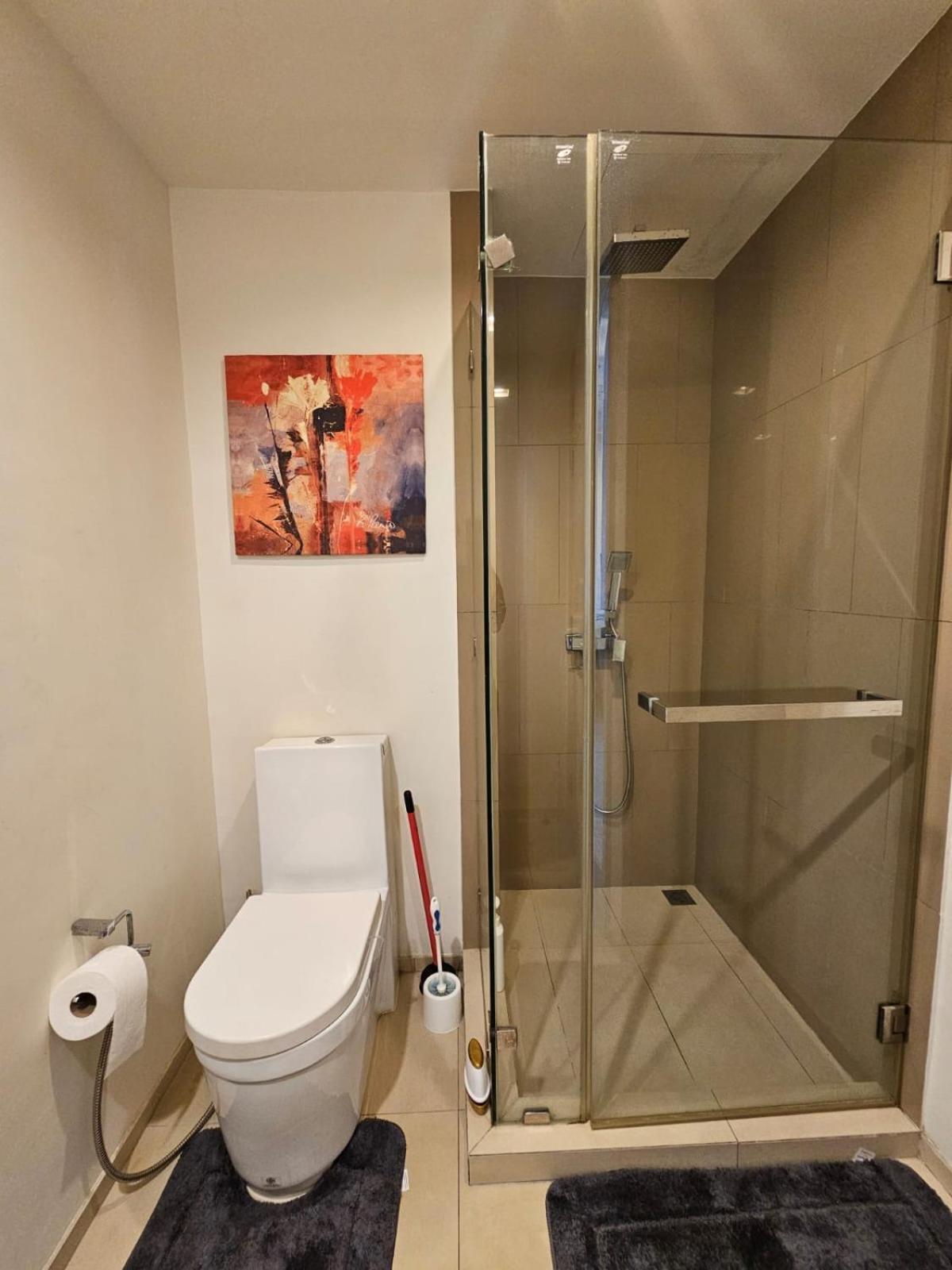 Unixx South Apartment *