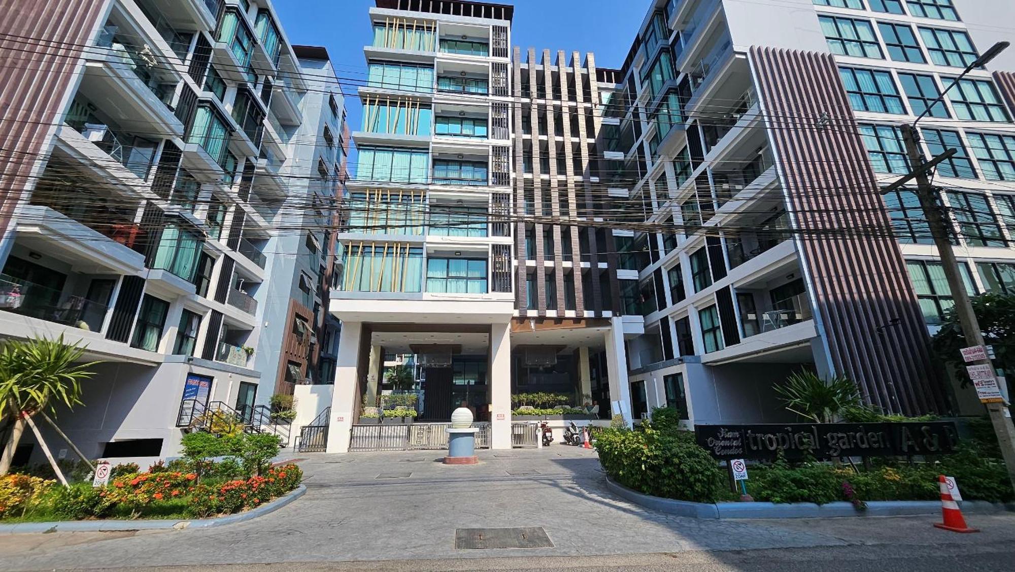 Apartment Pool View Pet Friendly Siam Oriantal Tropical Thailand