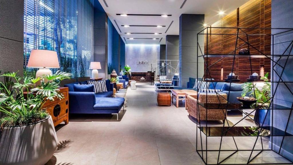 Apartment High Floor 2br Sea View Prime Location Pattaya