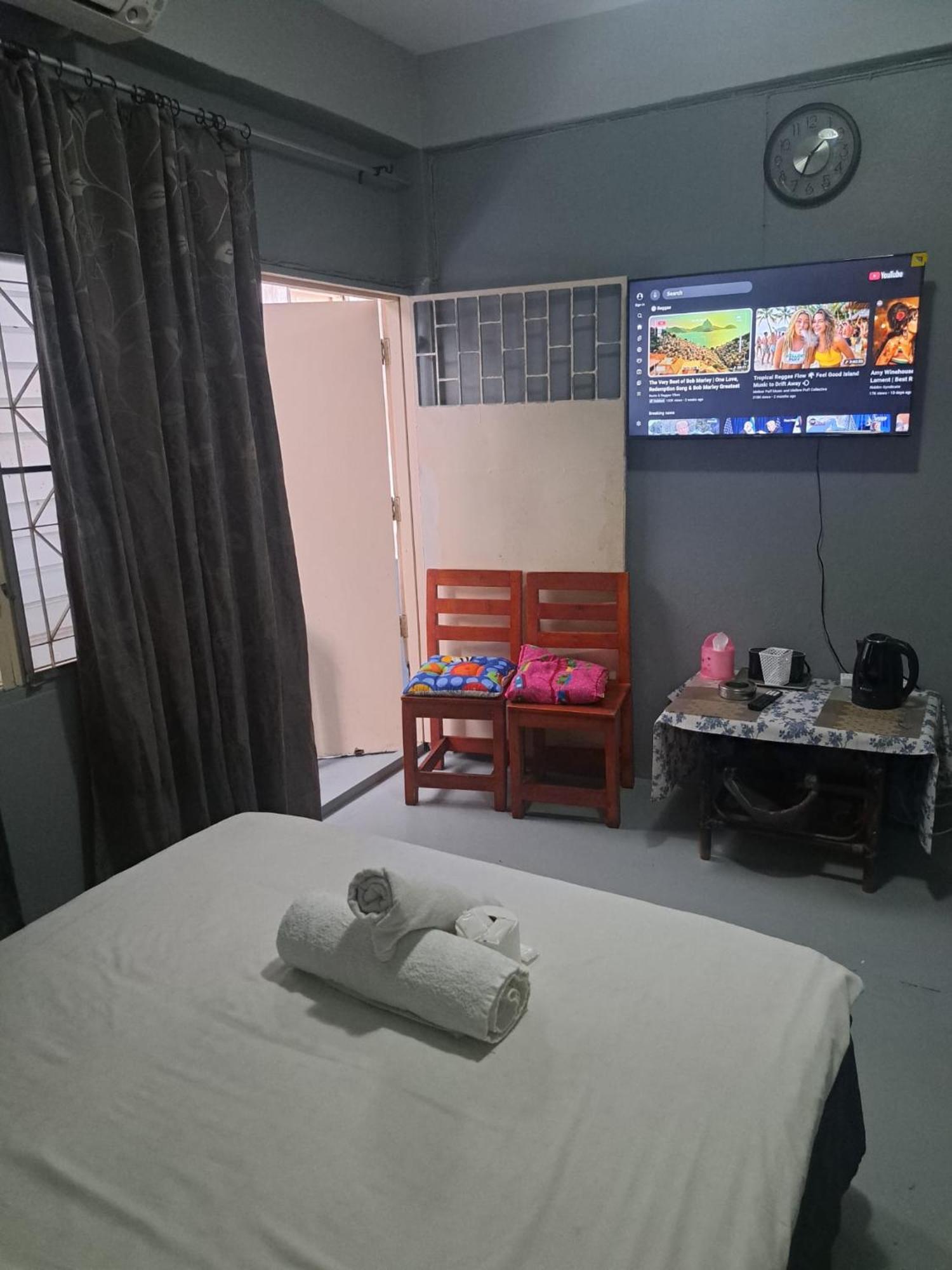 Guest house Scandalic Bar And