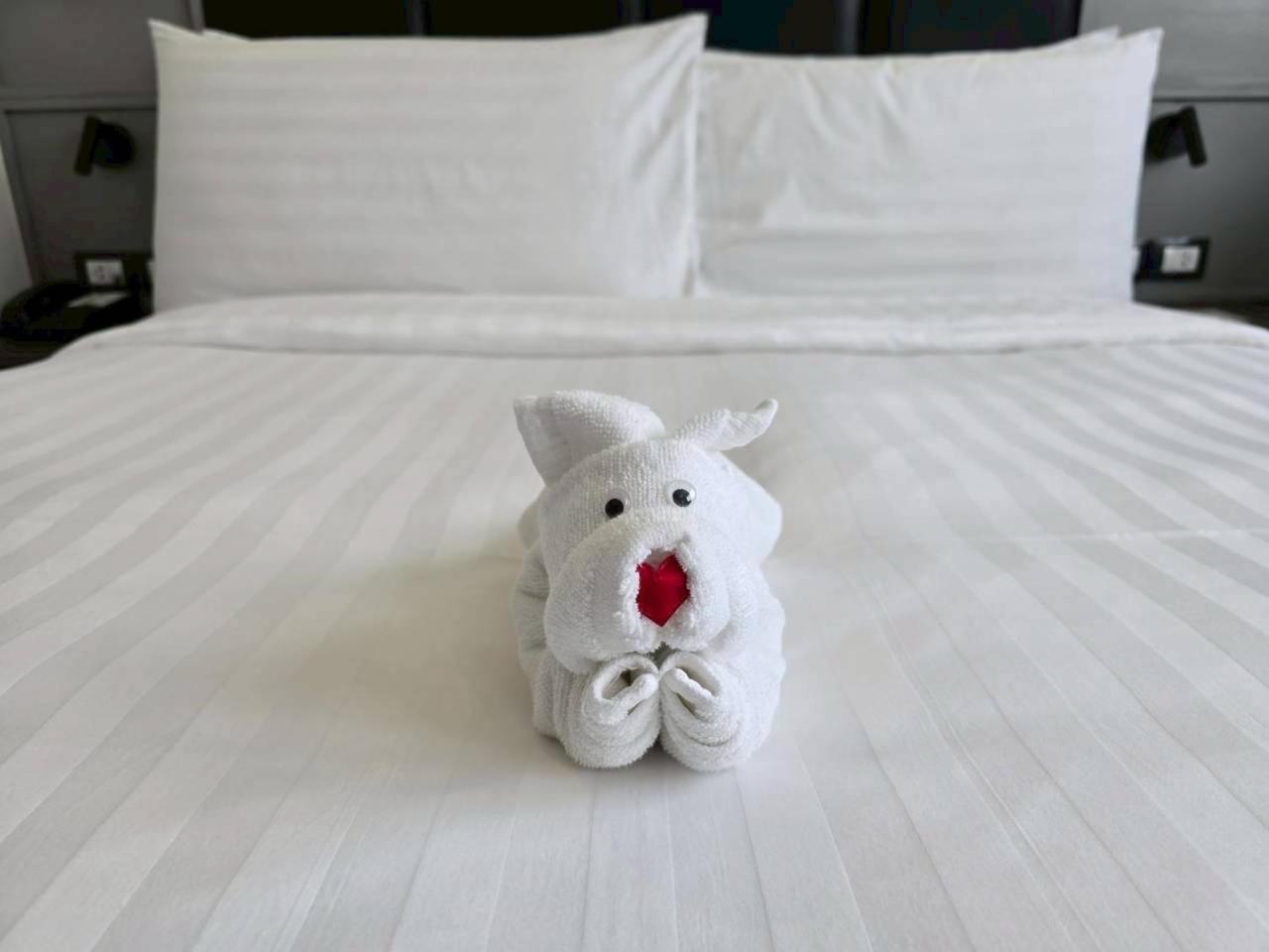 โนวา เอ็กซ์เพรส โฮเทล โรงแรม Pattaya