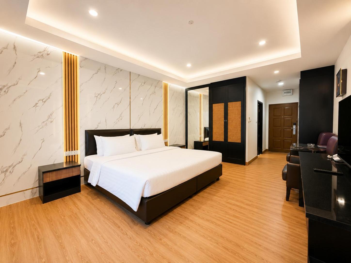 โรงแรม Nova Park