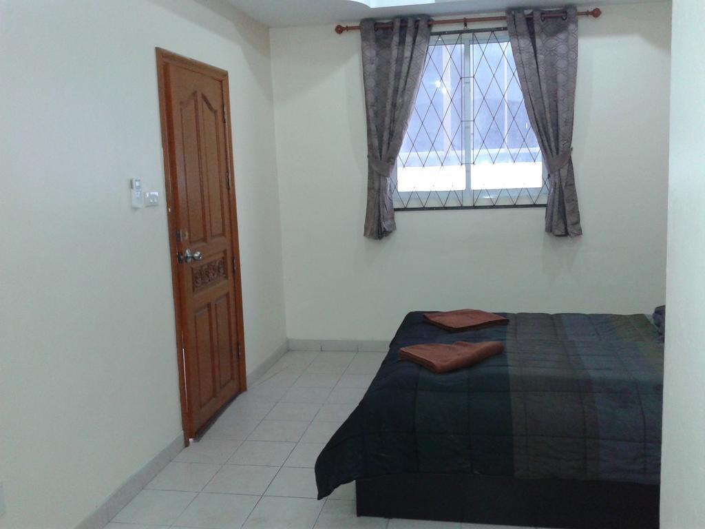 Key Bar And Guest house Pattaya