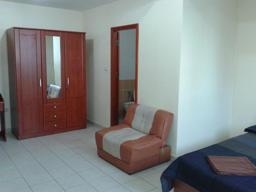Key Bar And Guest house Pattaya