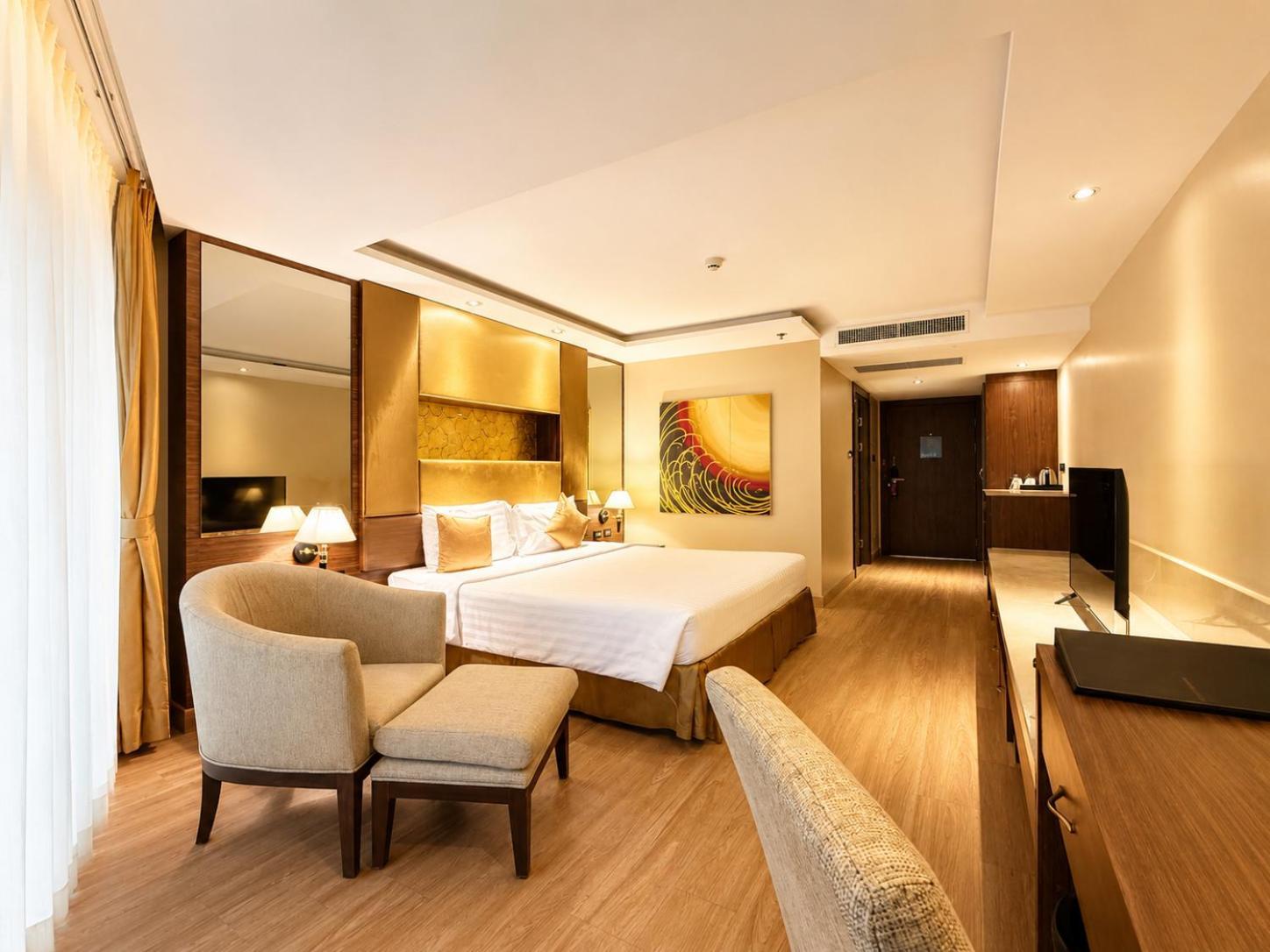 Nova Gold Hotel