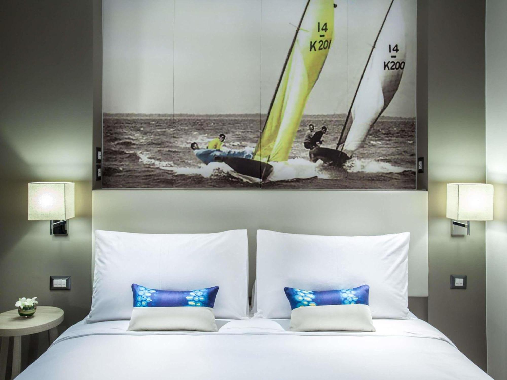 Mercure Ocean 4*