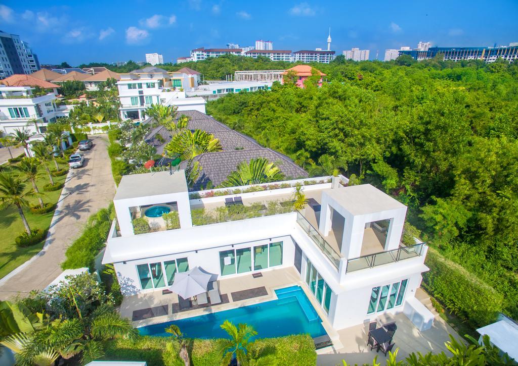 Hollywood Pool Jomtien Villa *