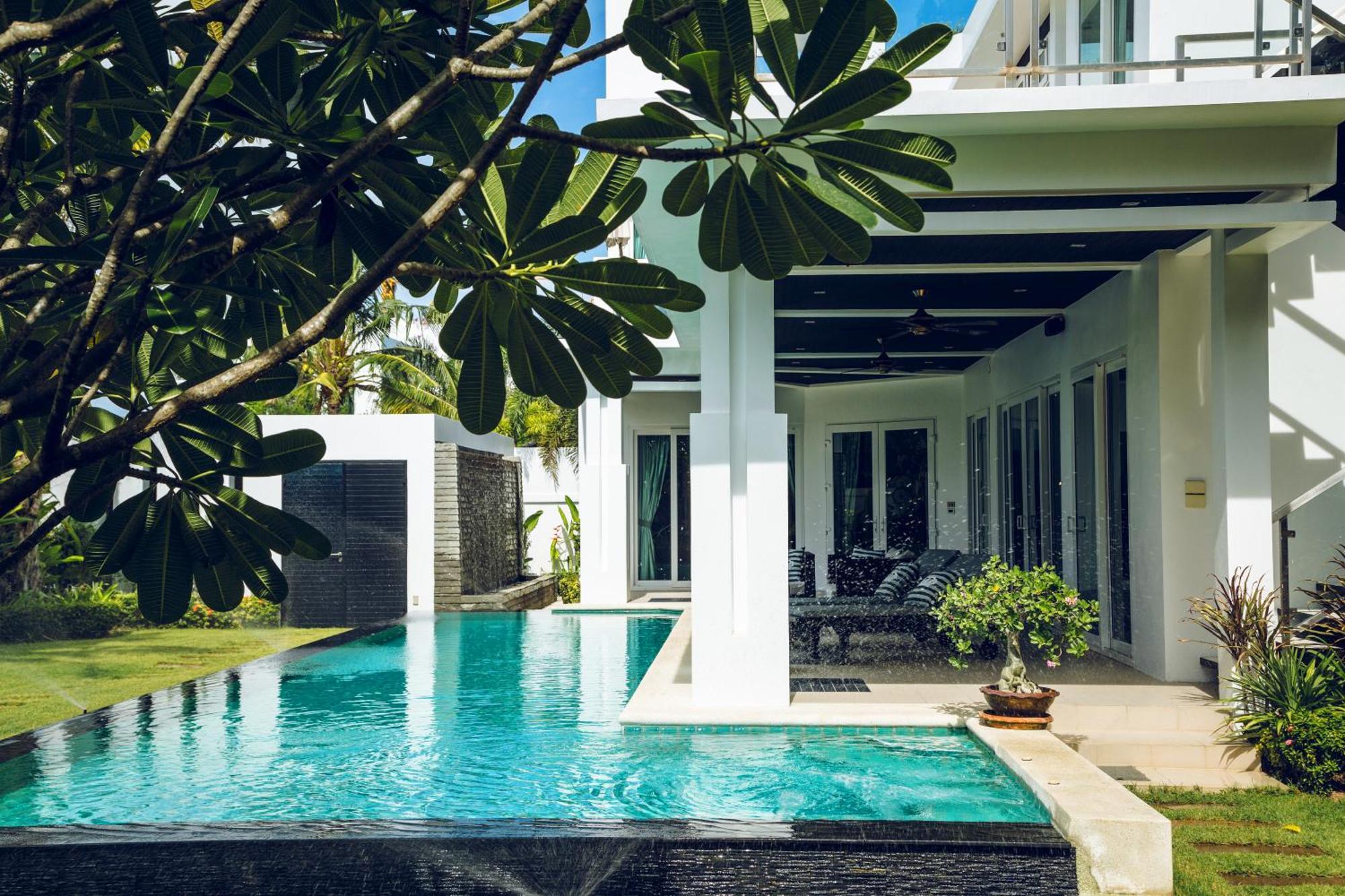 Hollywood Pool Jomtien Pattaya