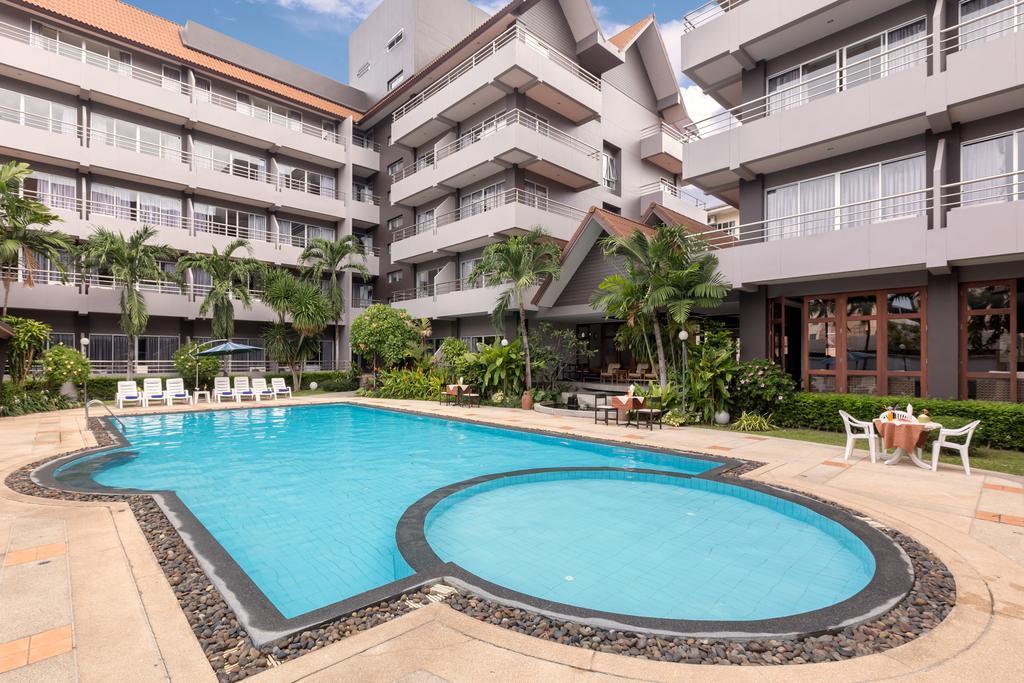 Holiday 4* Pattaya