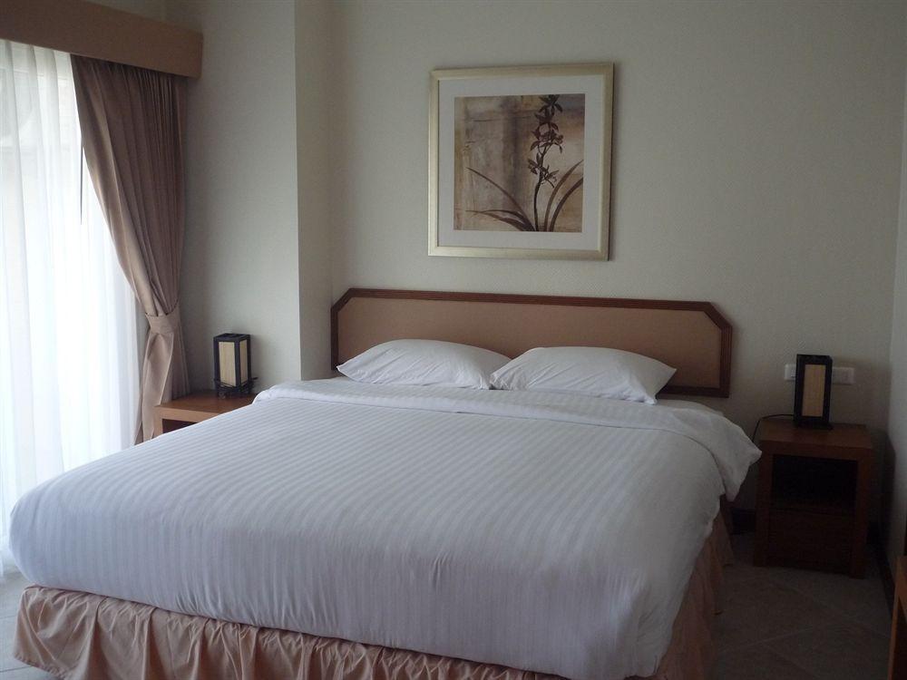 Apartment View Talay 6