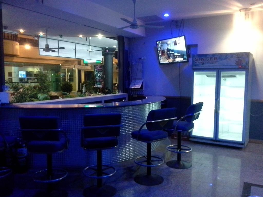 Key Bar And Pattaya